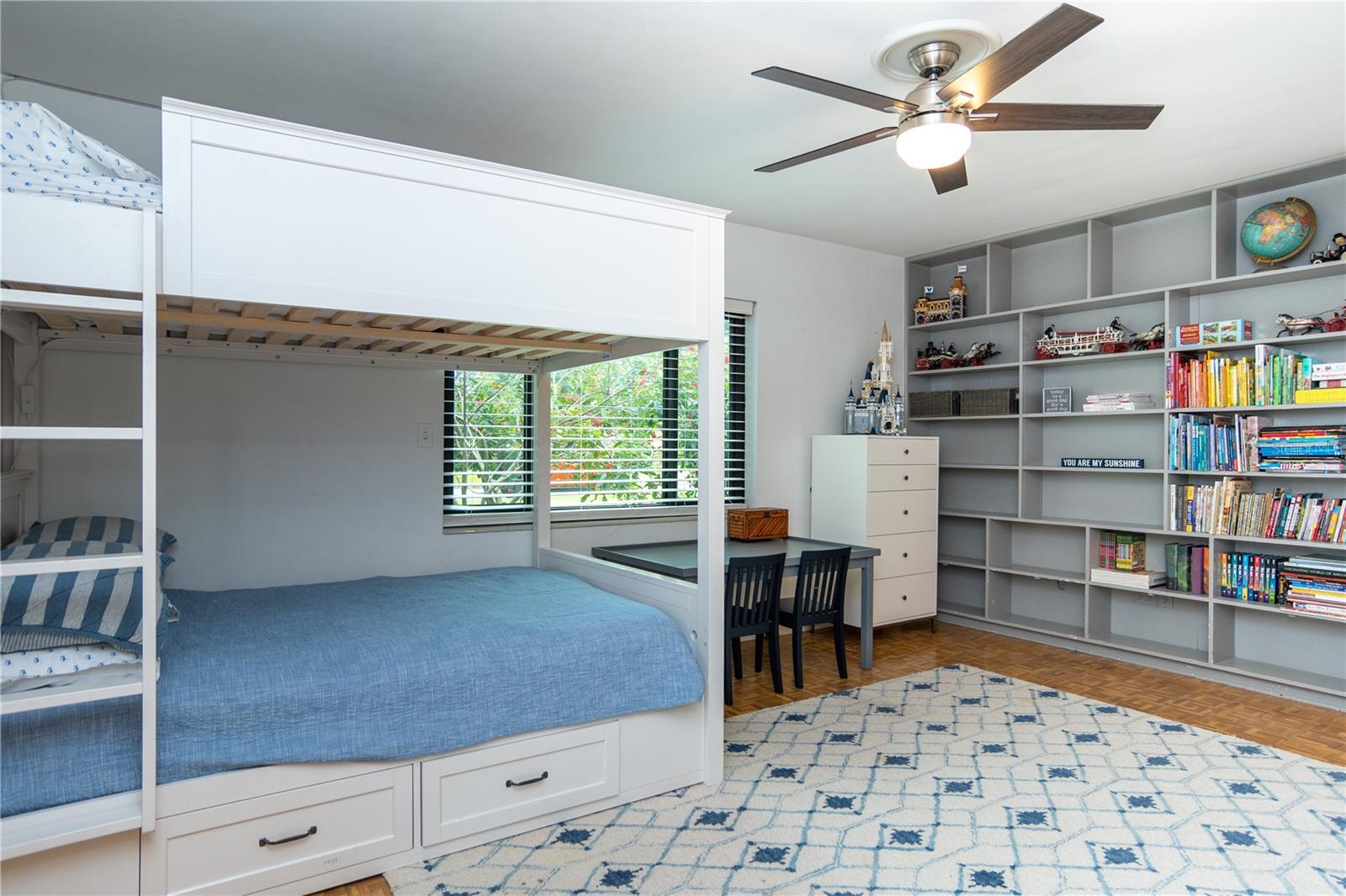 BAHAMA BEACH REP - Residential