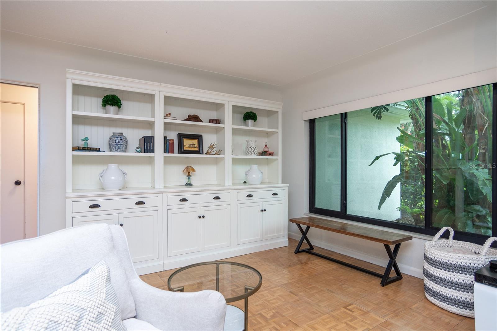 BAHAMA BEACH REP - Residential