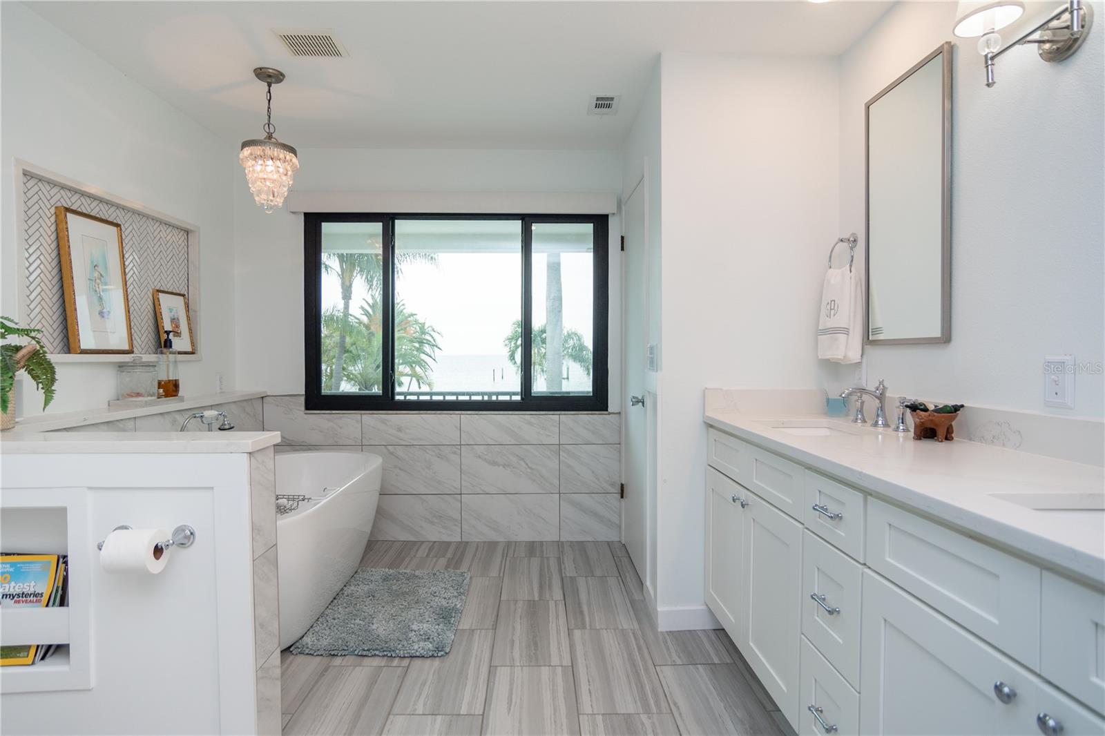 BAHAMA BEACH REP - Residential