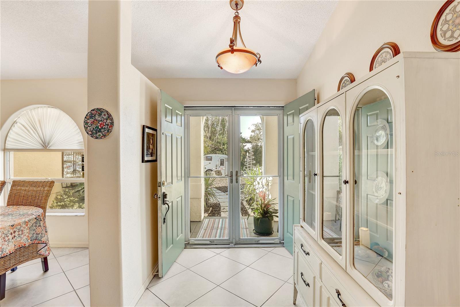 LAKE SARASOTA - Residential