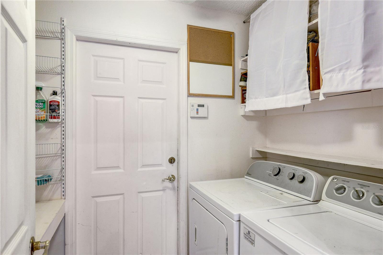 LAKE SARASOTA - Residential