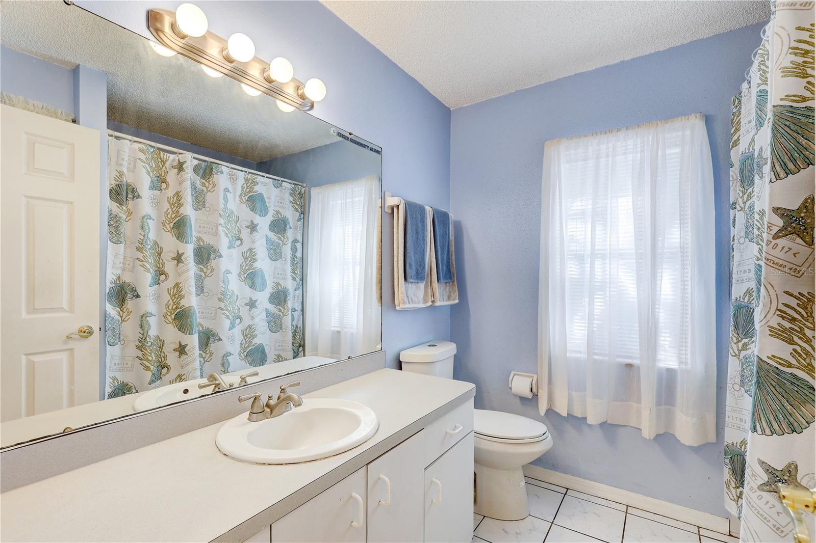 LAKE SARASOTA - Residential