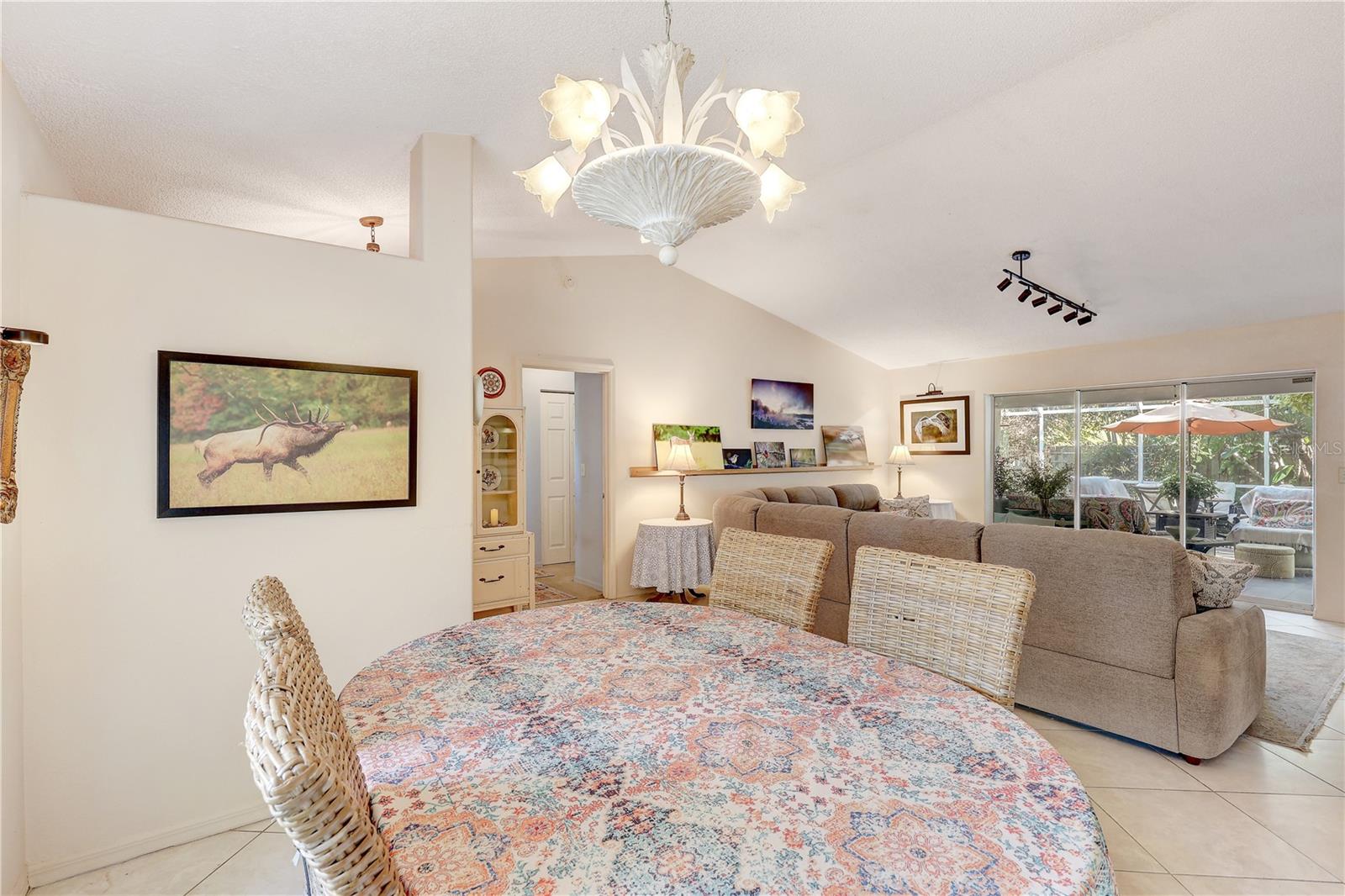 LAKE SARASOTA - Residential