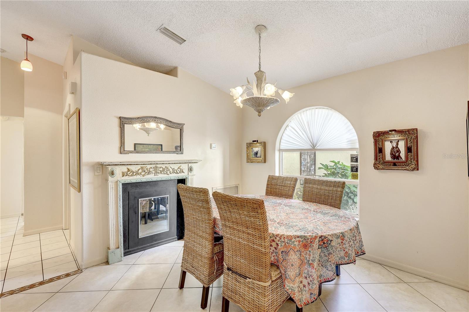 LAKE SARASOTA - Residential