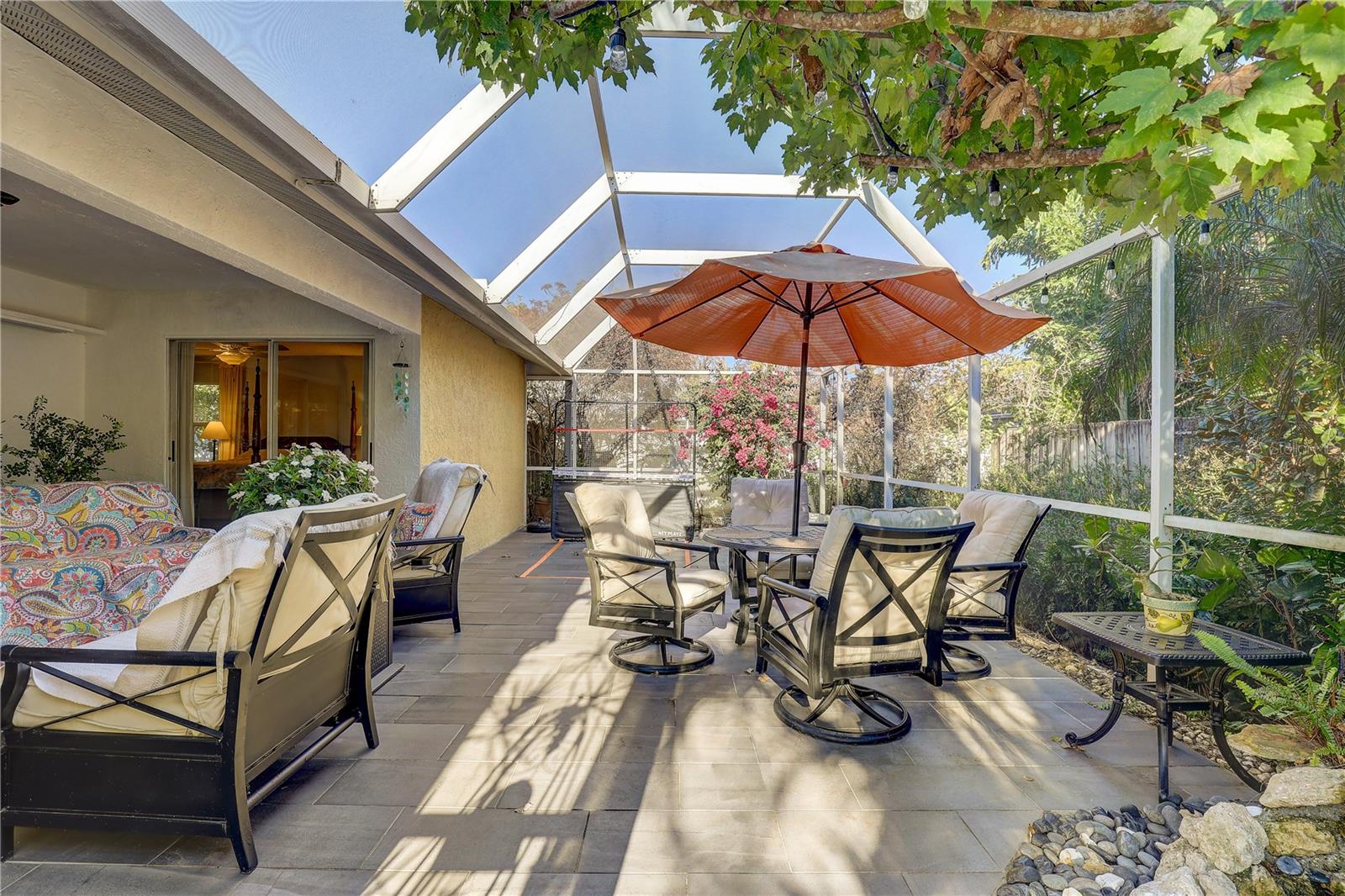 LAKE SARASOTA - Residential