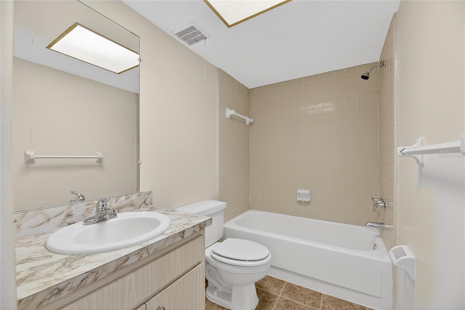 ANCHOR POINT A CONDO - Residential