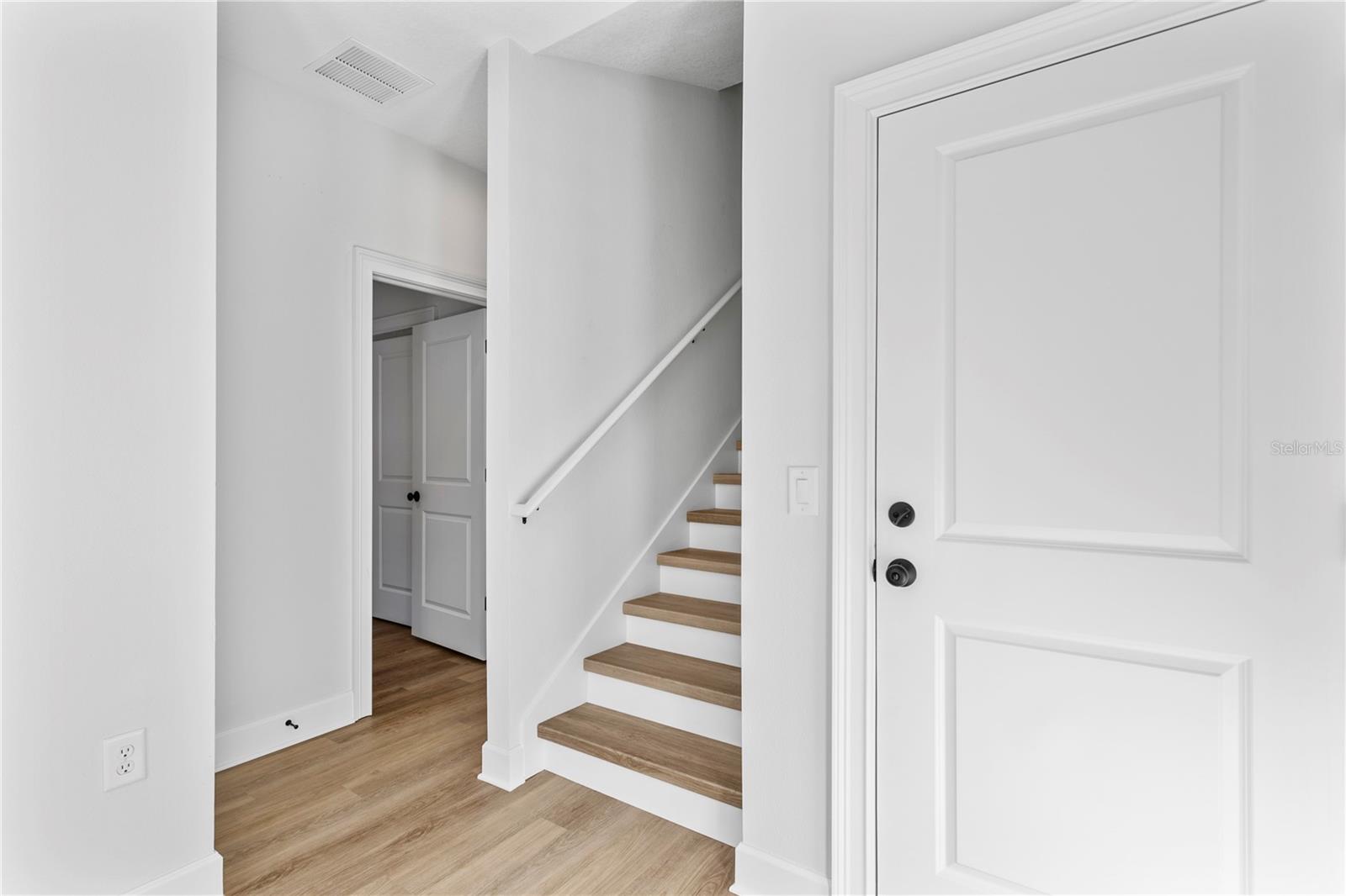 ACOSTA GARDEN HEIGHTS - Residential Lease