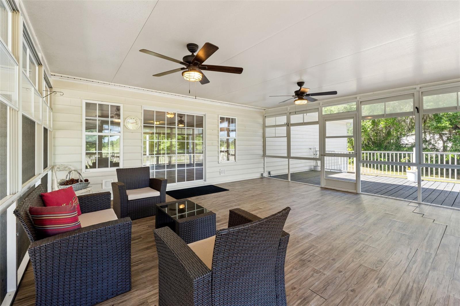 LAKE MAGNOLIA ESTATES - Residential