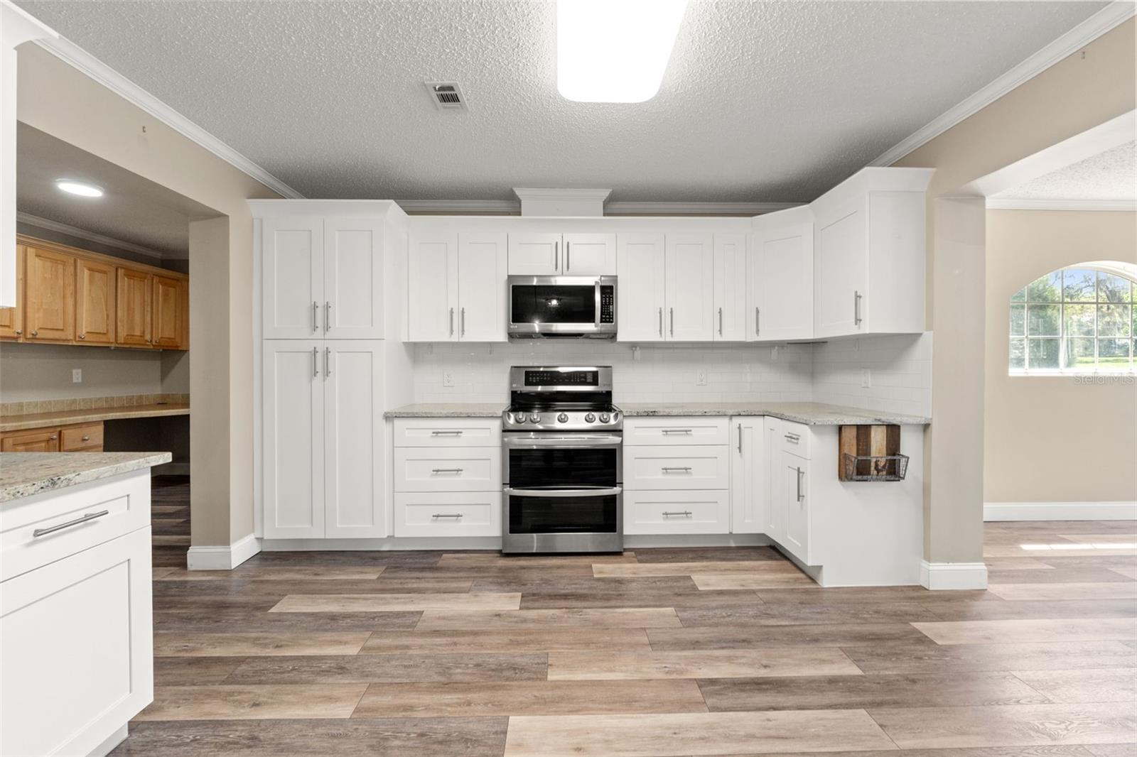 LAKE MAGNOLIA ESTATES - Residential