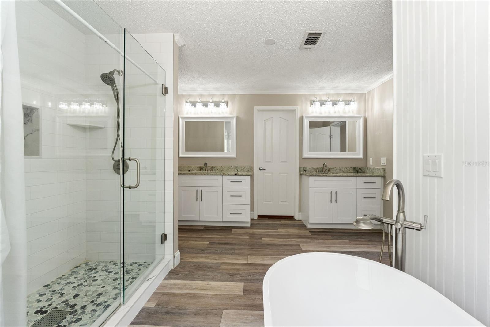 LAKE MAGNOLIA ESTATES - Residential