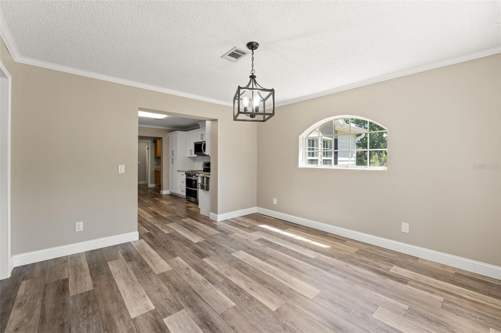 LAKE MAGNOLIA ESTATES - Residential