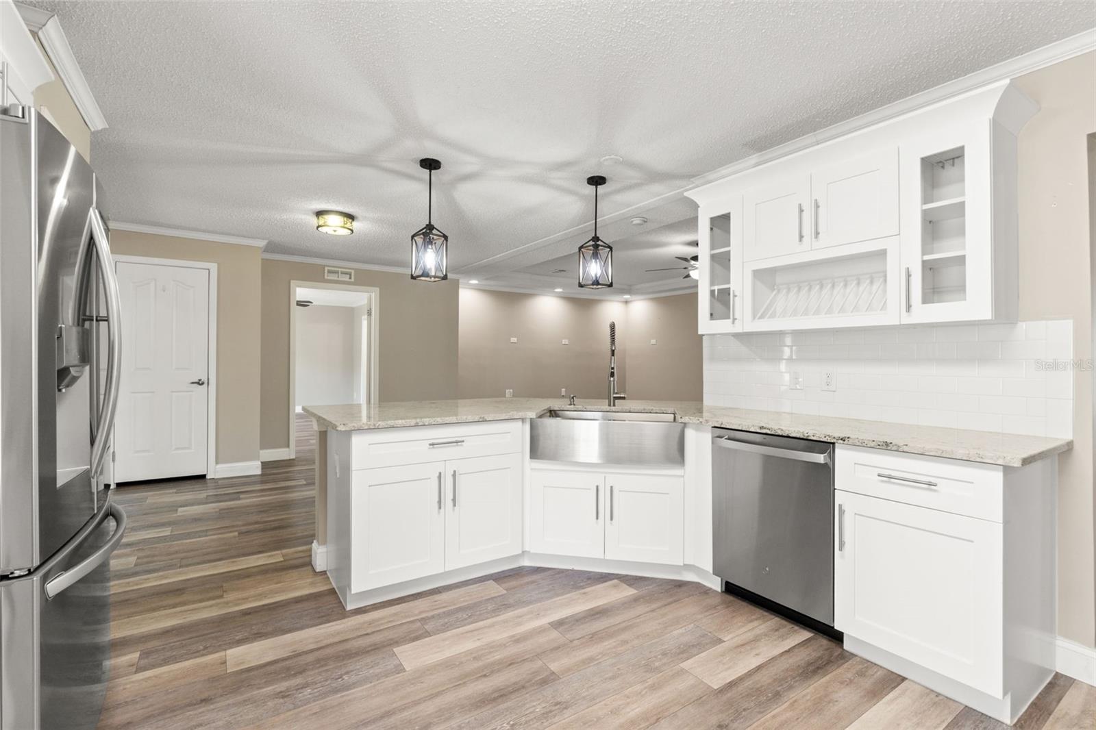 LAKE MAGNOLIA ESTATES - Residential