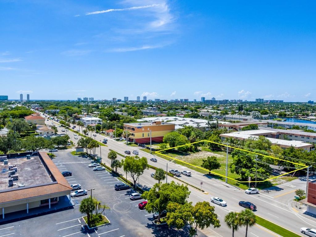 Photo of 600 E Atlantic Boulevard, Pompano Beach, FL 33060 (MLS # O6378712)