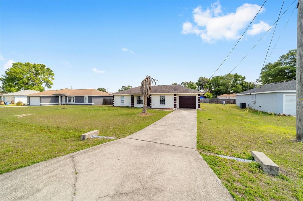 Photo of 177 Larch Road, Ocala, FL 34480 (MLS # O6412119)