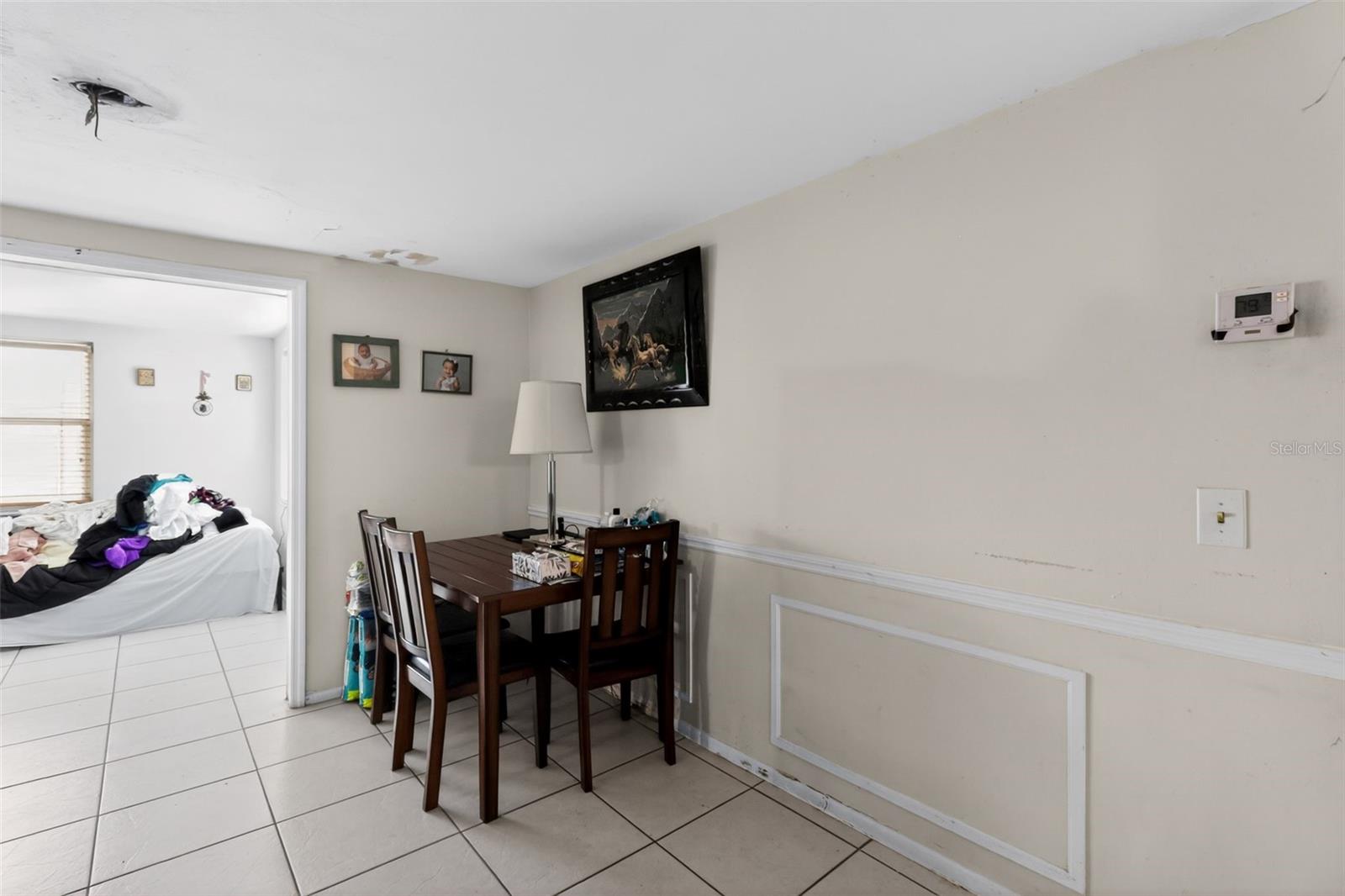 COLONIAL HILLS - Residential