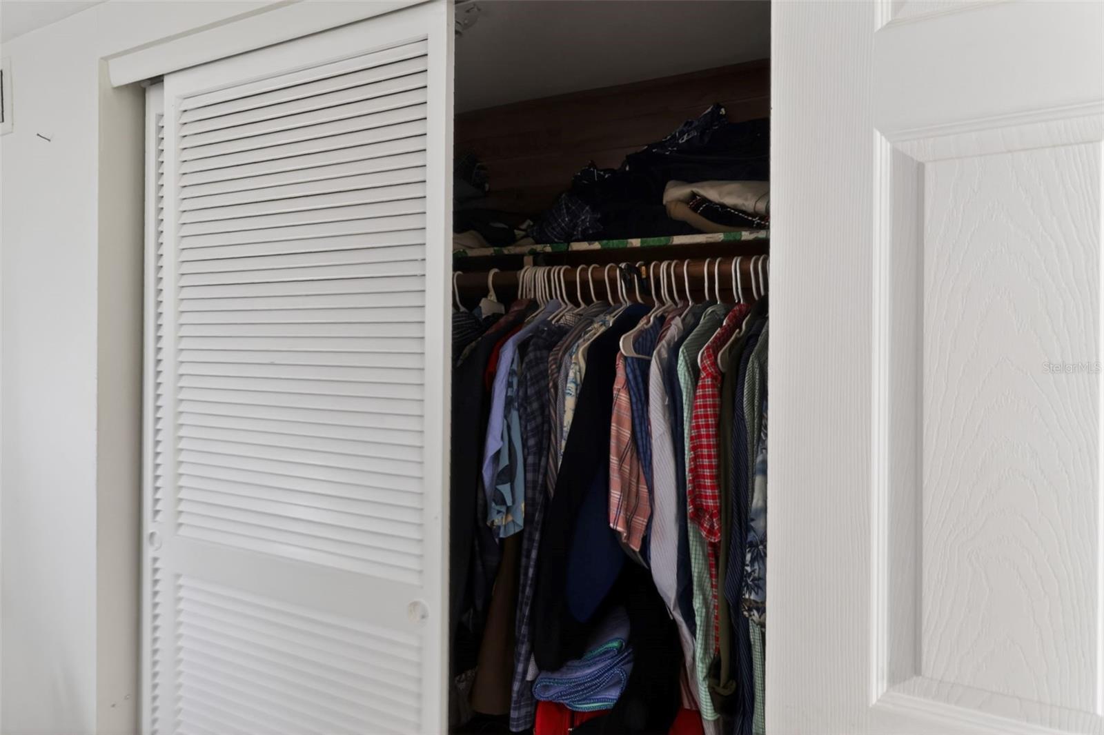 COLONIAL HILLS - Residential