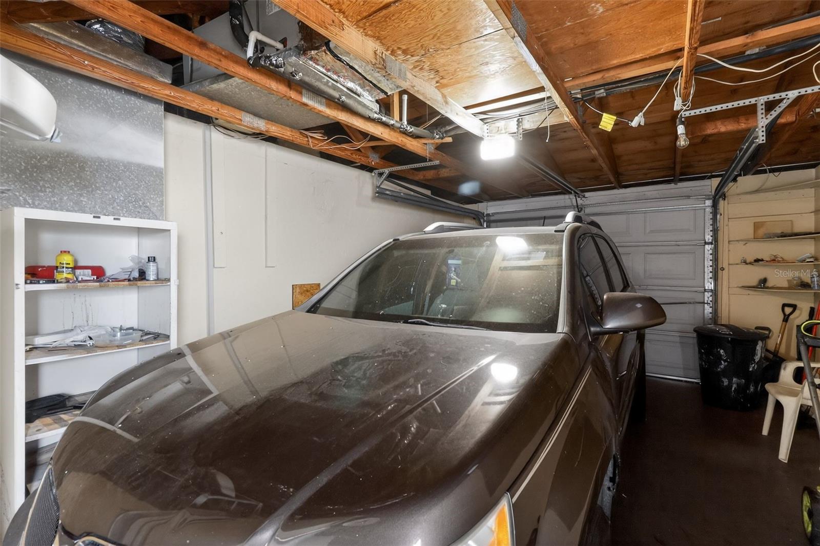 COLONIAL HILLS - Residential