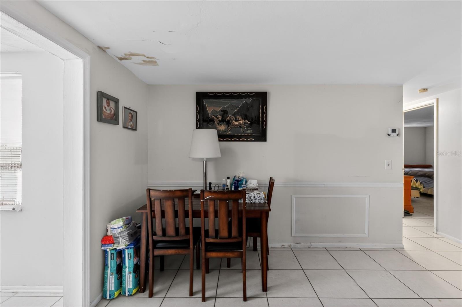 COLONIAL HILLS - Residential