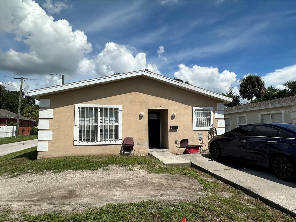 Photo of 2305 E 28th Avenue, Tampa, FL 33605 (MLS # TB8545791)