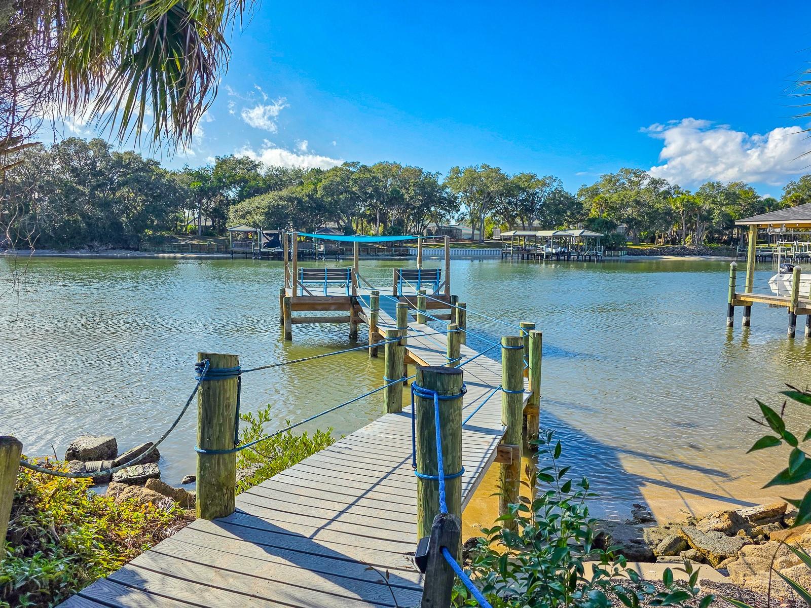RIVER OAKS IN THE HAMMOCK - Residential