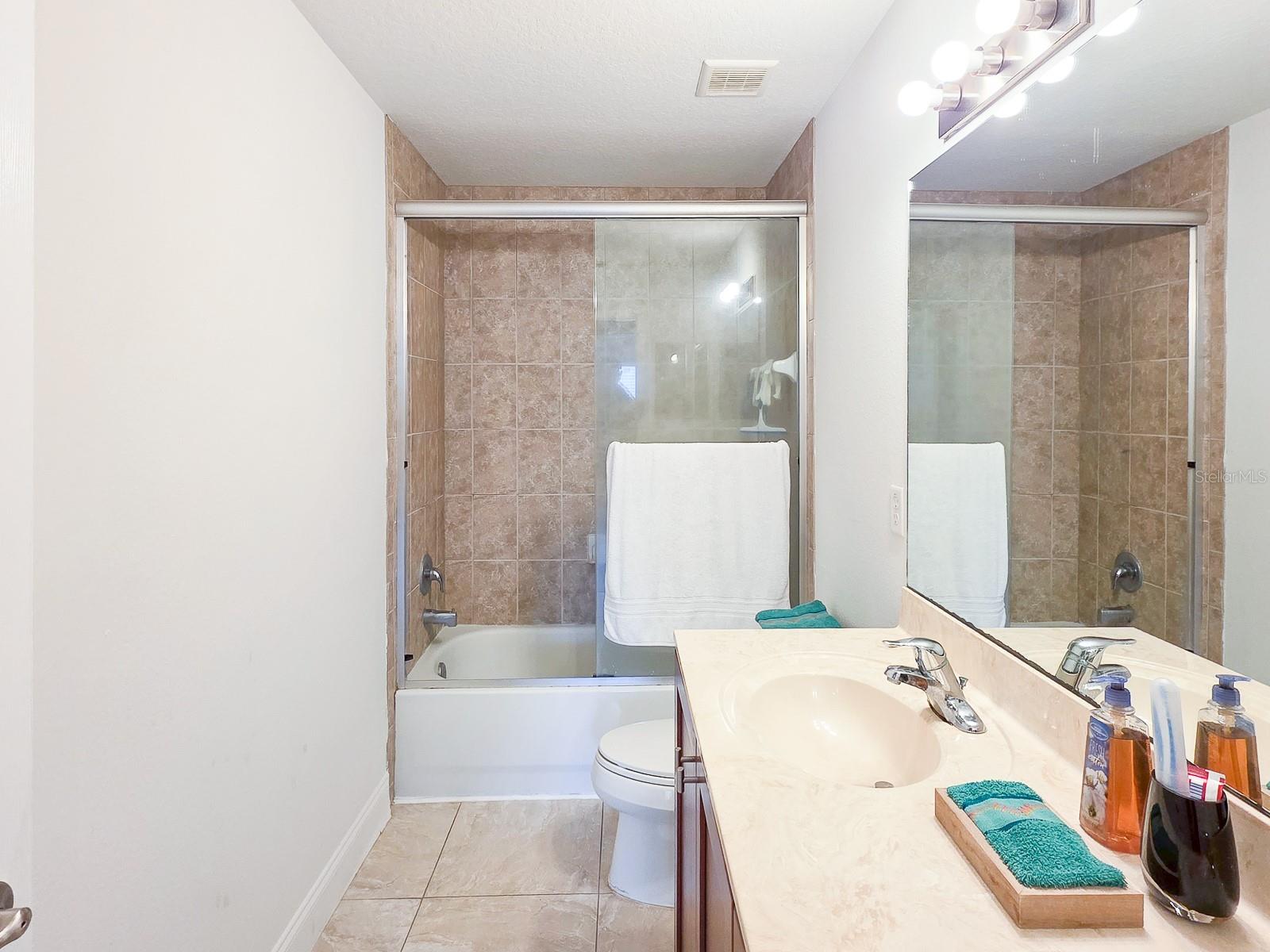 RIVER OAKS IN THE HAMMOCK - Residential