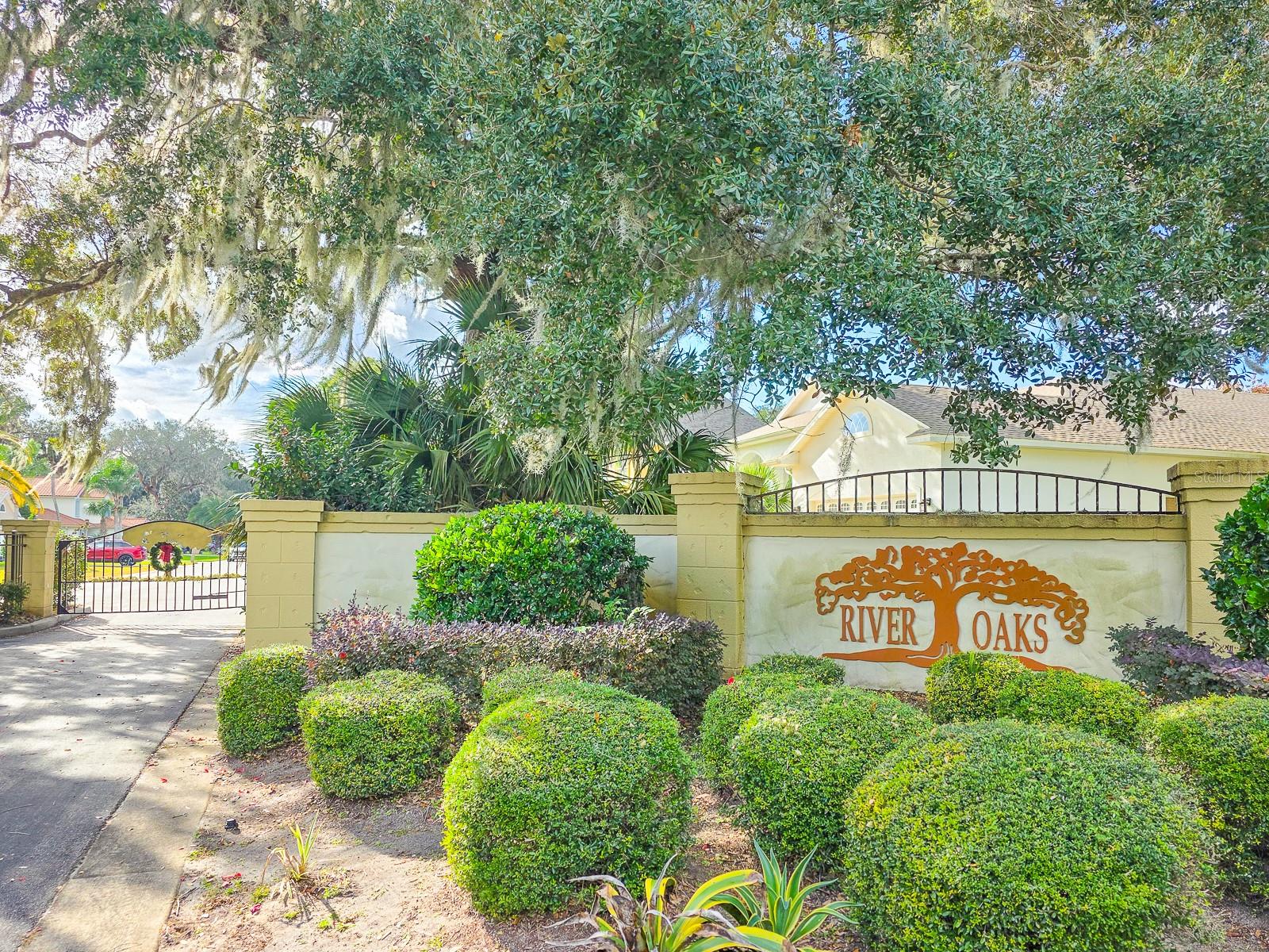 RIVER OAKS IN THE HAMMOCK - Residential