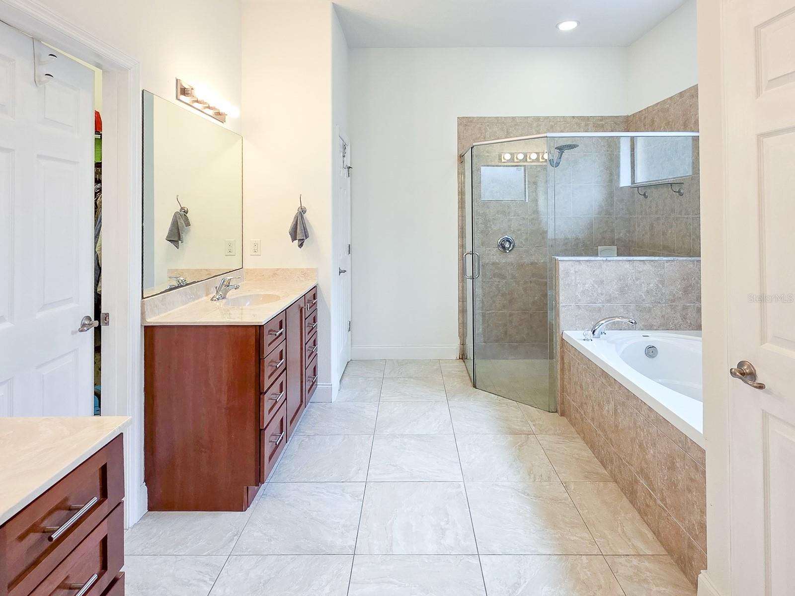 RIVER OAKS IN THE HAMMOCK - Residential