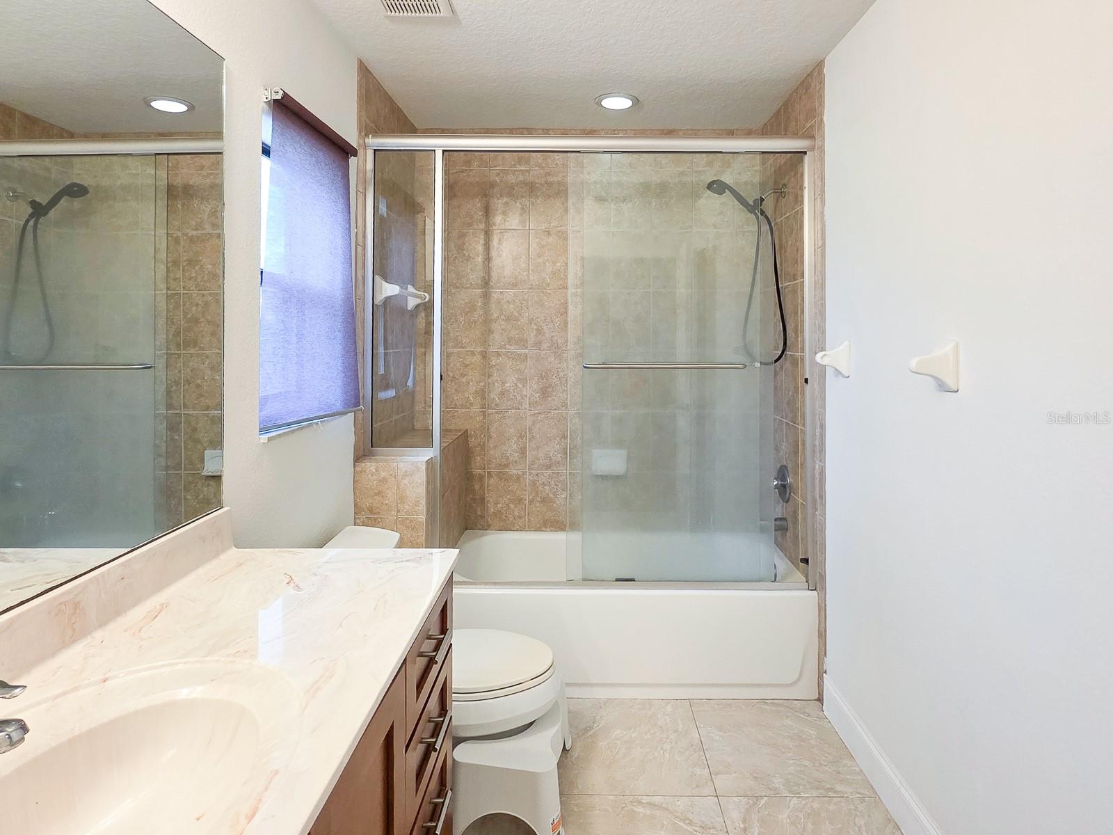 RIVER OAKS IN THE HAMMOCK - Residential