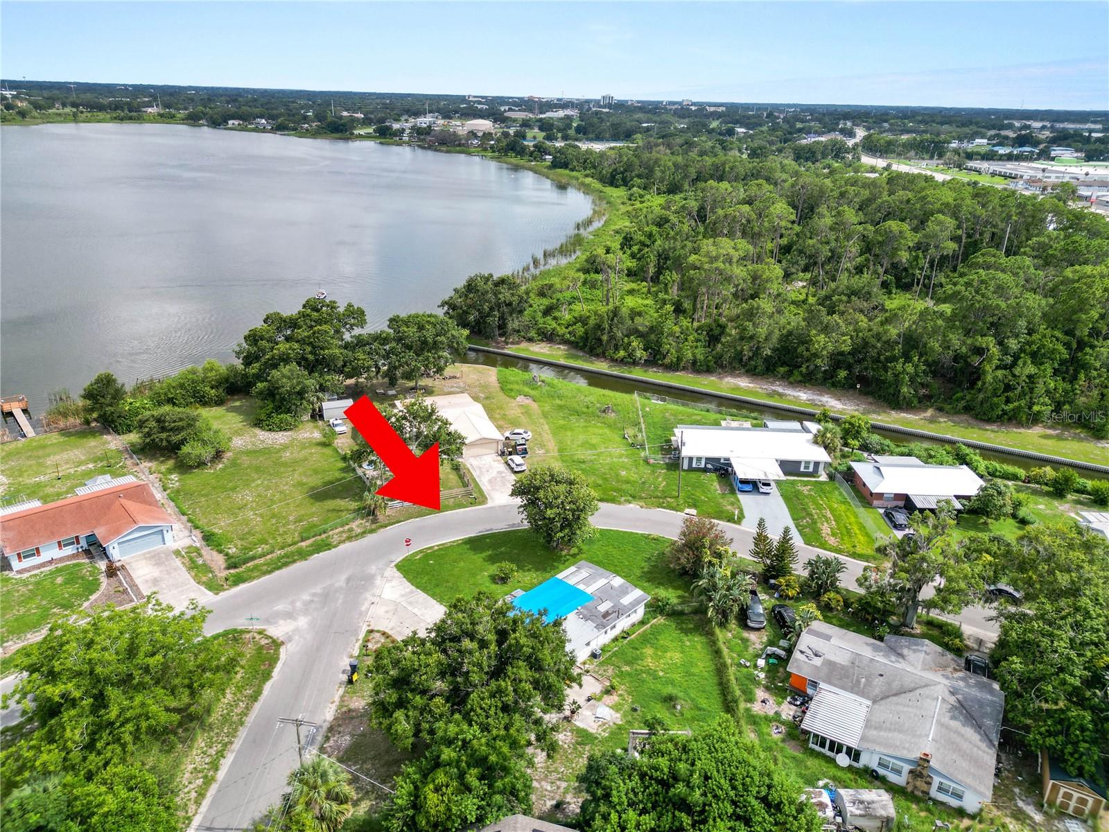 1130 CAREFREE COVE DRIVE