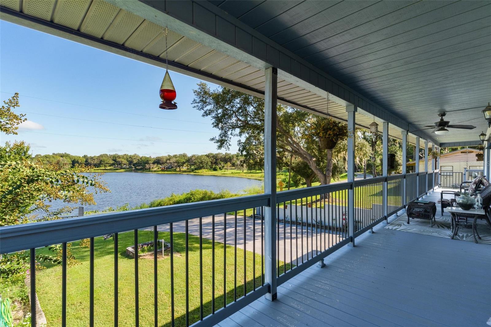 521 E MIRROR LAKE DRIVE
