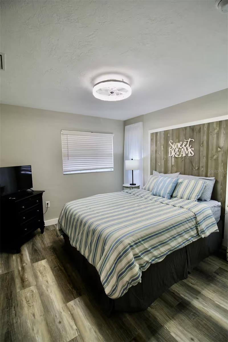 SOUTH GATE - Residential Income