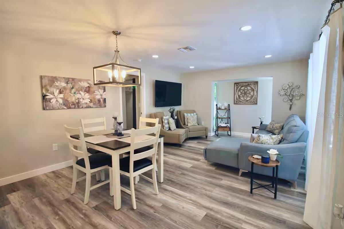 SOUTH GATE - Residential Income