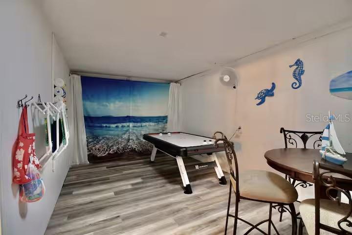 SOUTH GATE - Residential Income