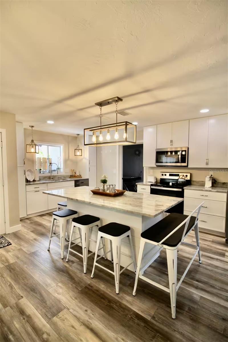 SOUTH GATE - Residential Income