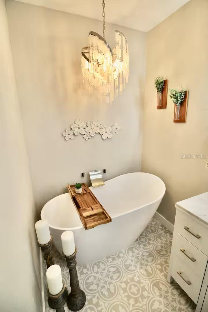 SOUTH GATE - Residential Income