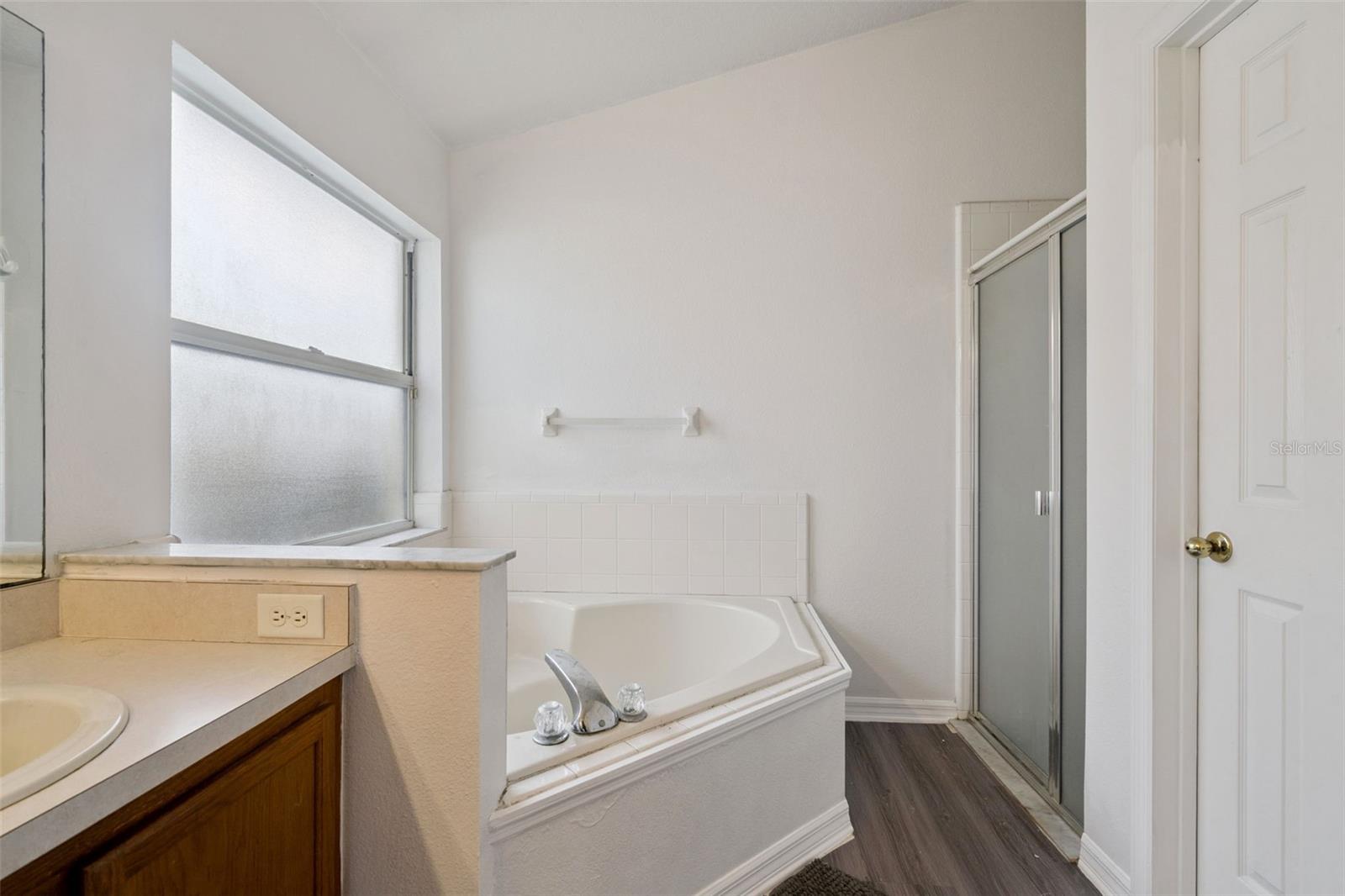 COUNTRY RUNA - Residential