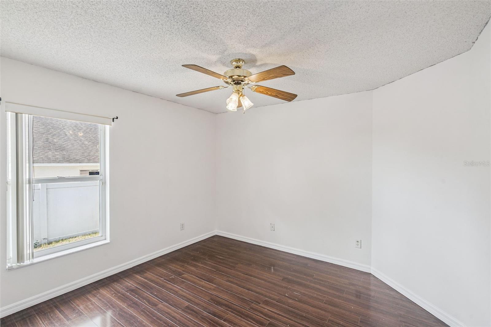 COUNTRY RUNA - Residential