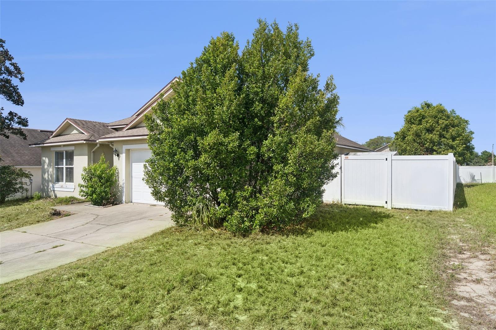 COUNTRY RUNA - Residential