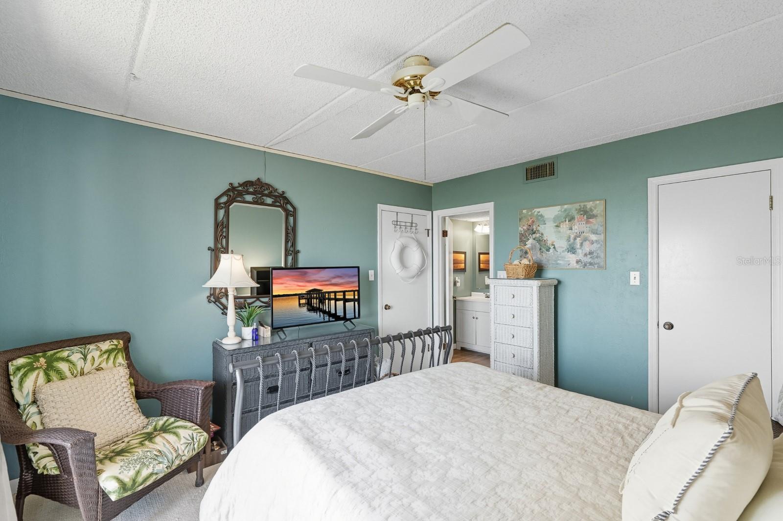 OCEAN WATCH CONDO - Residential