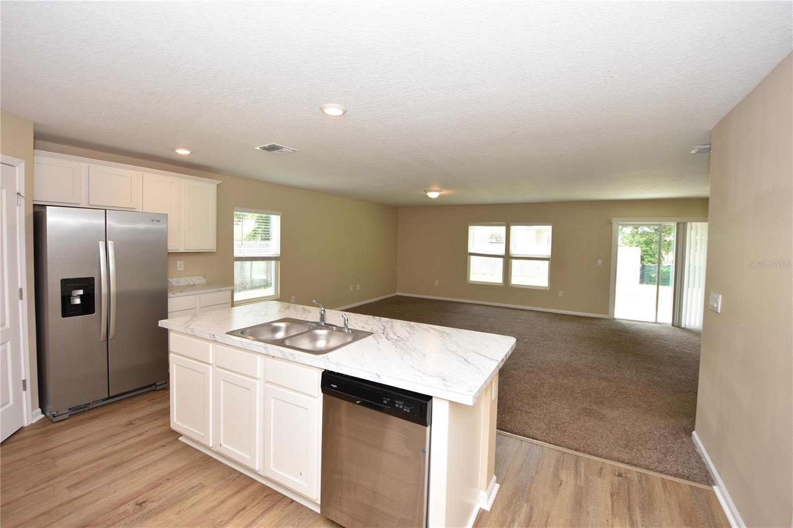 PINE GROVE - Residential Lease