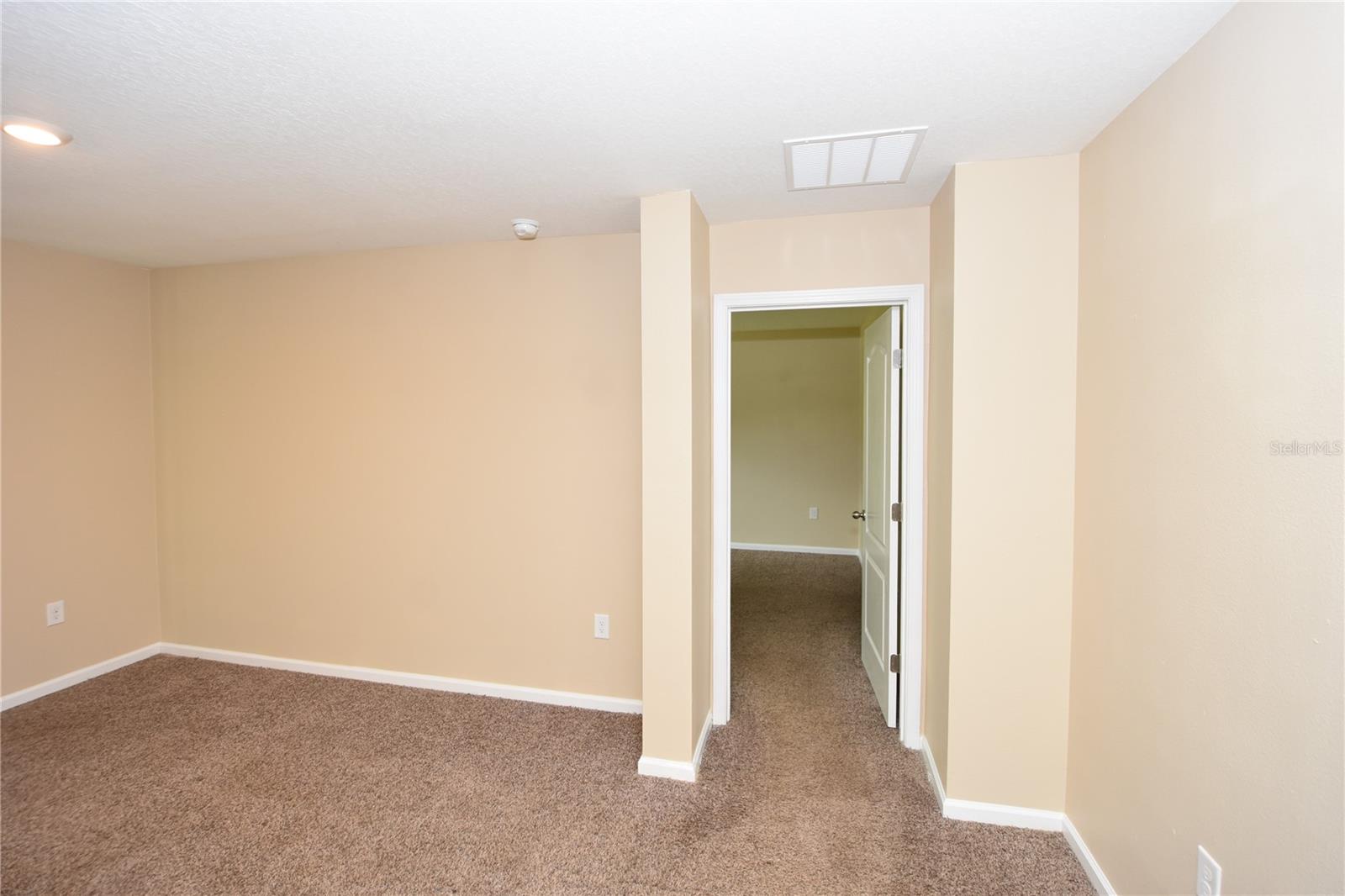 PINE GROVE - Residential Lease