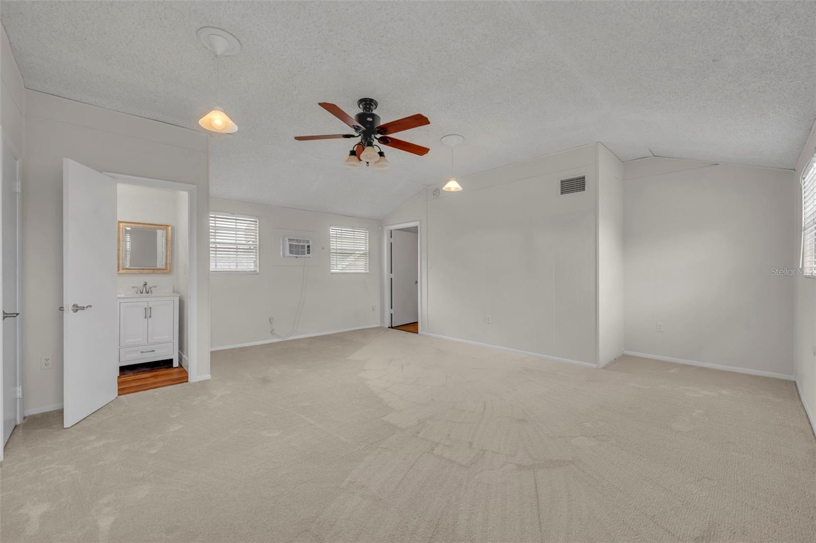 DOMMERICH HILLS - Residential