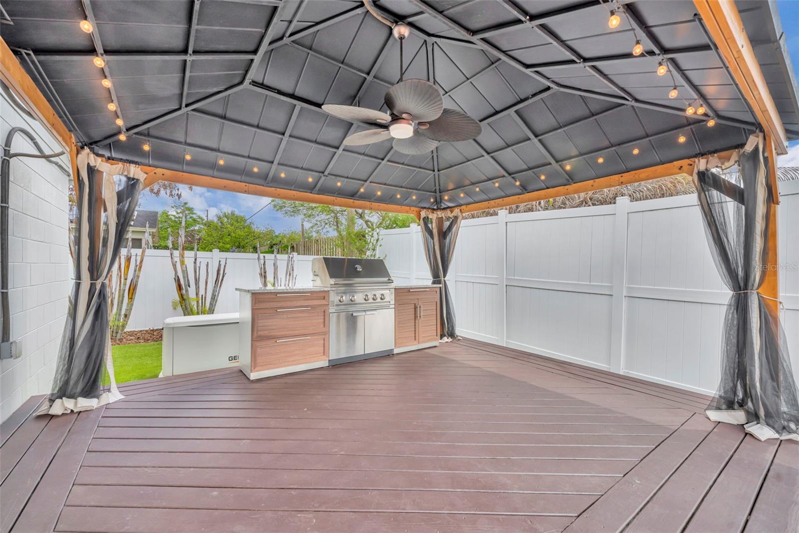 DOMMERICH HILLS - Residential