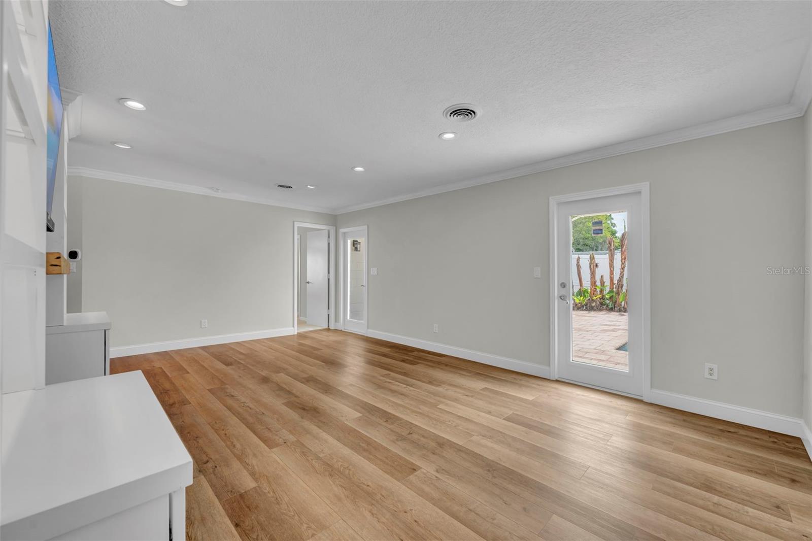 DOMMERICH HILLS - Residential