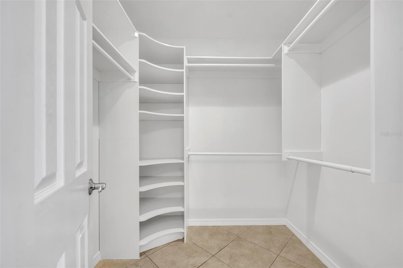 DOMMERICH HILLS - Residential