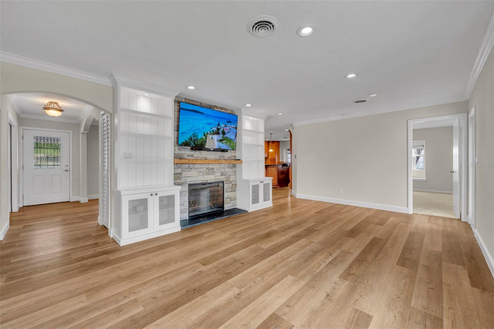 DOMMERICH HILLS - Residential