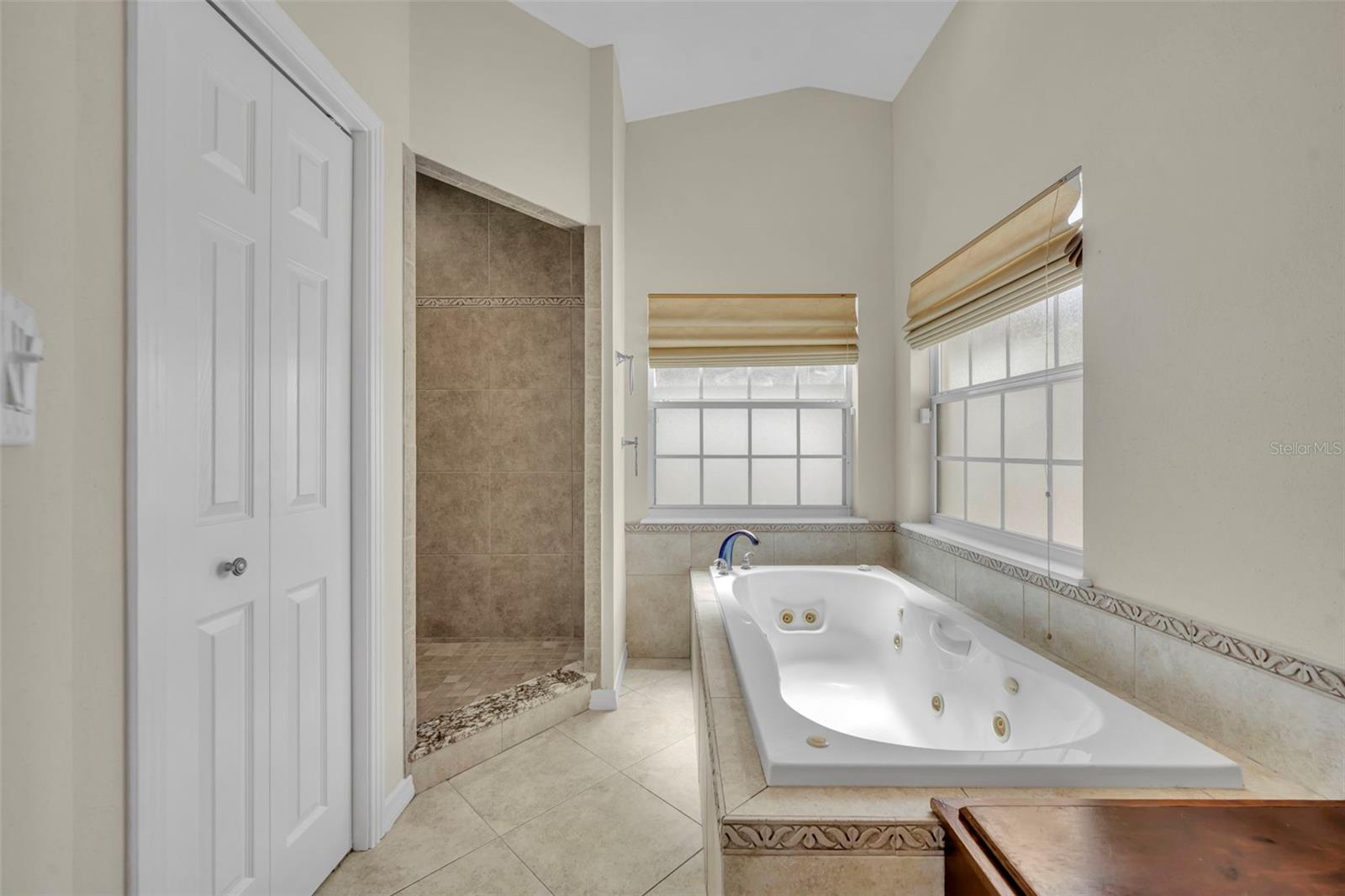 DOMMERICH HILLS - Residential