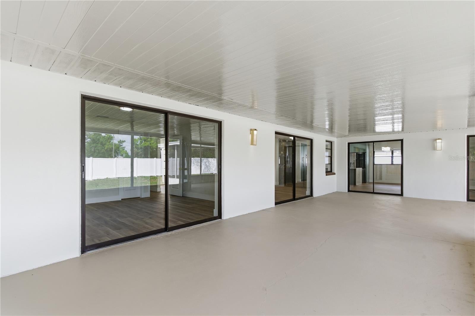 SHADY OAK FARMS - Residential