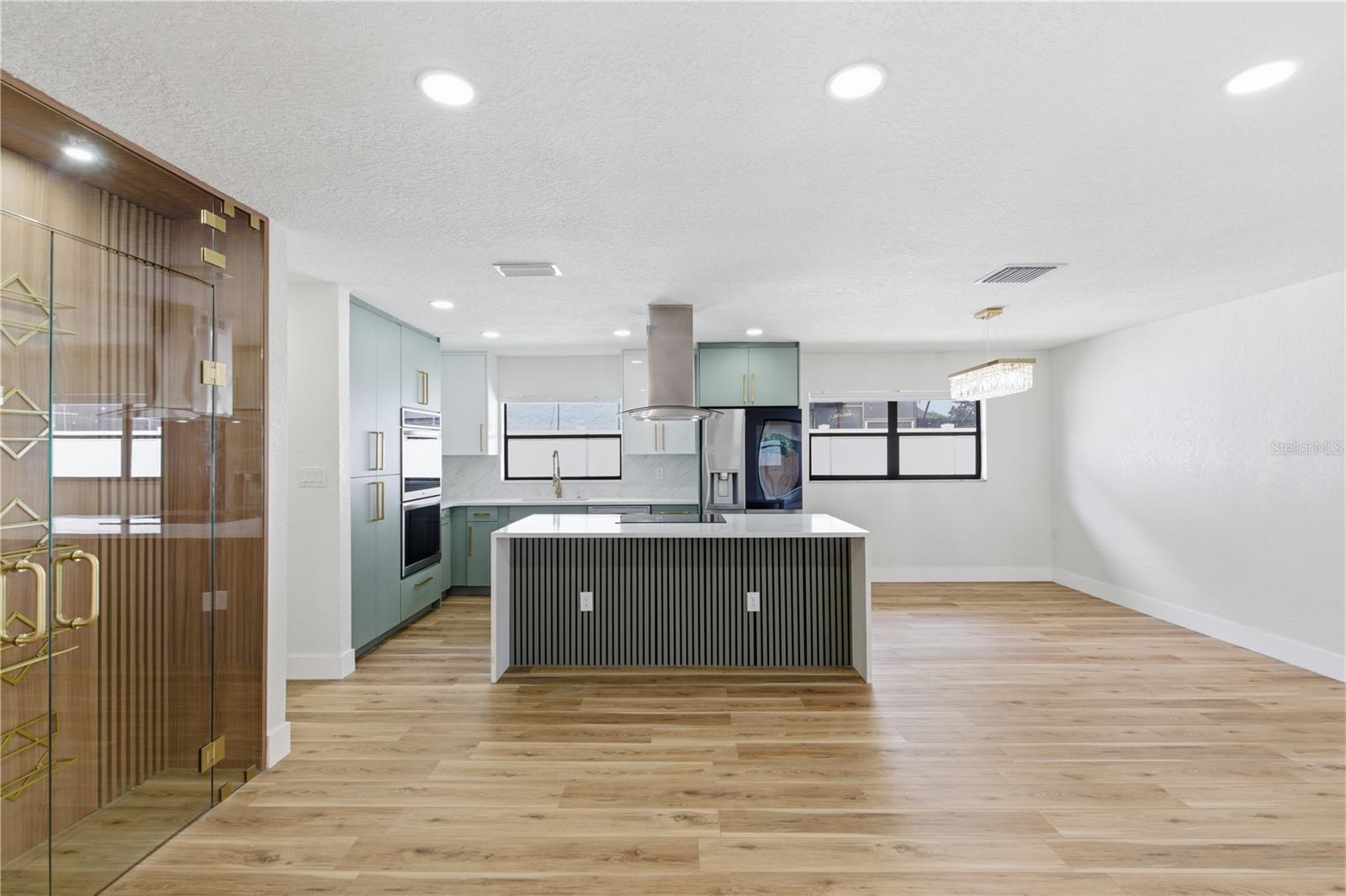 SHADY OAK FARMS - Residential