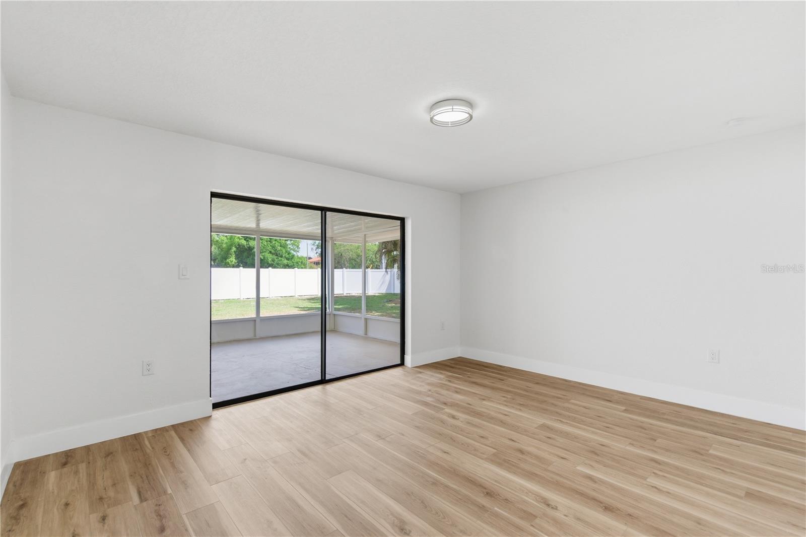 SHADY OAK FARMS - Residential